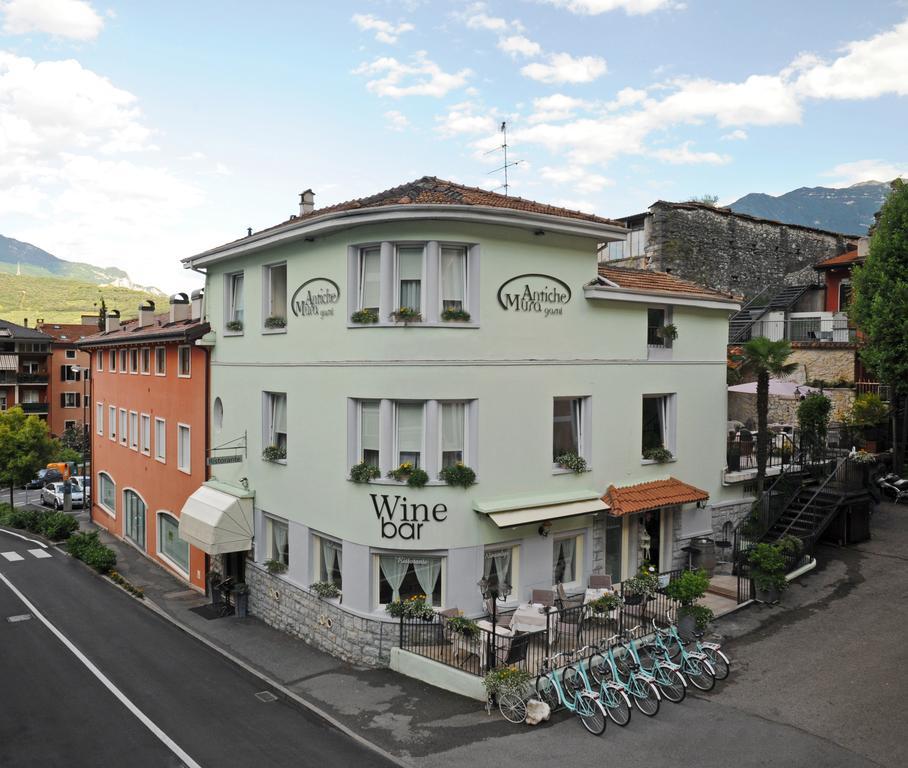Antiche Mura Riva del Garda Esterno foto